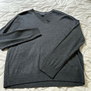 Men’s Banana Republic sweater